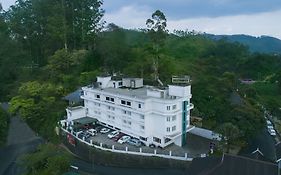 Issacs Residency
